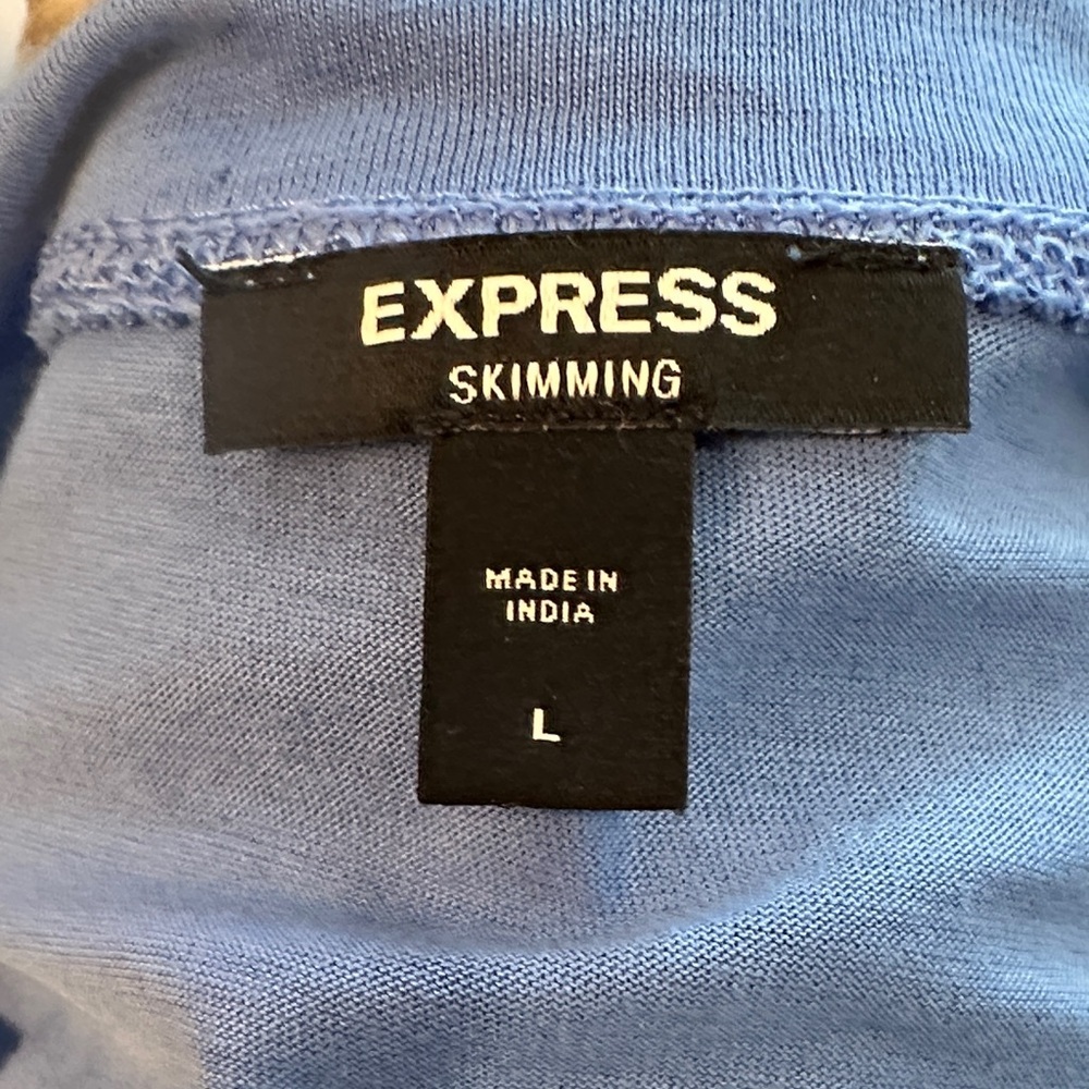 Express Women's Sky Blue Short Sleeve Tee - Picture 2 of 3